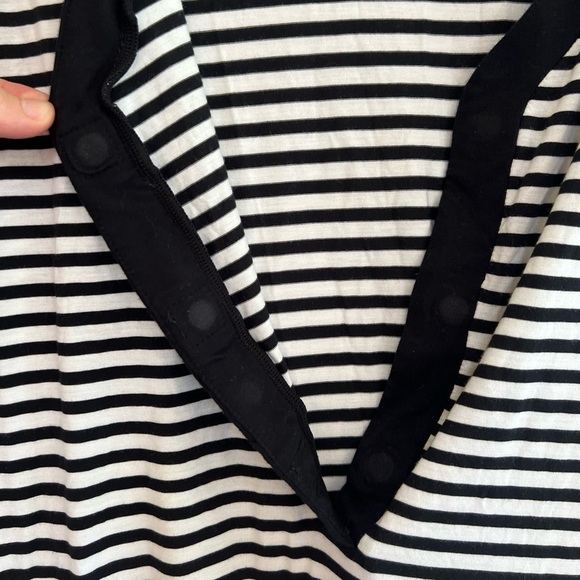 Magnetic Me Black and White Striped Striped Maternity Gown, size 4/6 Small - Picture 5 of 10